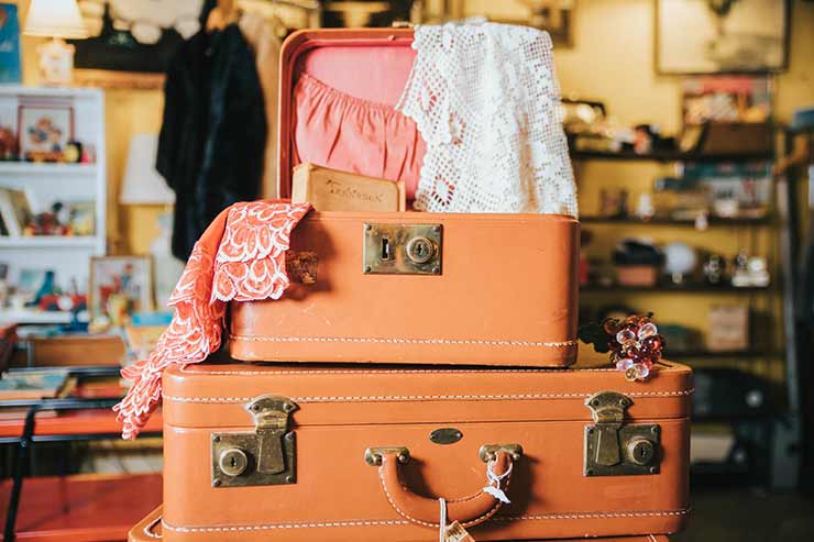 Como organizar as roupas na mala de viagem?
