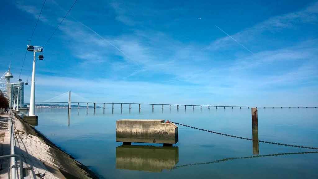 Oceanário em Lisboa ponte Vasco da Gama