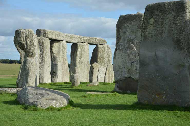 Qual a história de Stonehenge?