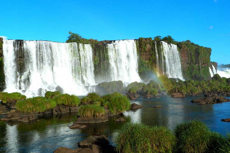 Cataratas do Iguaçu: veja aqui onde fica, como encontrar hotéis e pontos turísticos