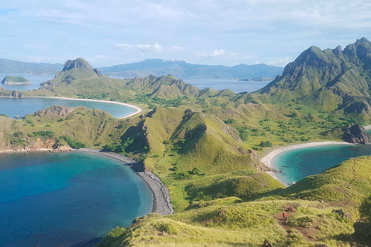 Onde fica a ilha de Komodo: descubra a localização desse destino!